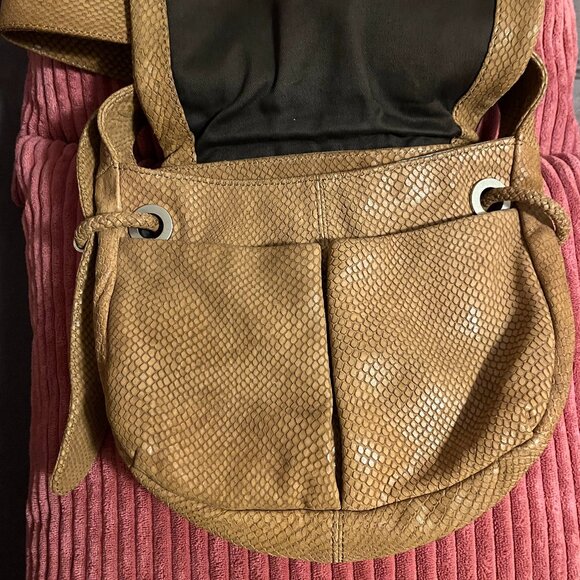 Camel Lamb Leather Crossbody Bag/Banana Republic - Picture 3 of 3